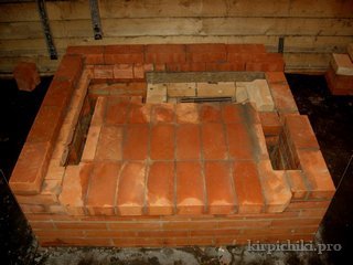 Кладка печи-камина. Под камина.