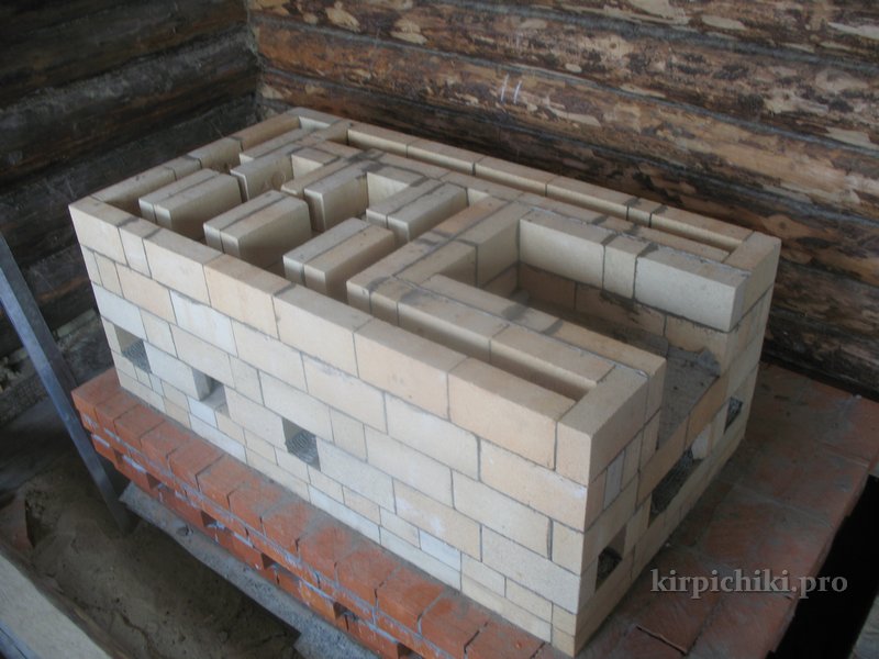 Топливник и нижний ярус печи