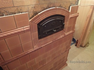 Керамическая плитка под изразцы.