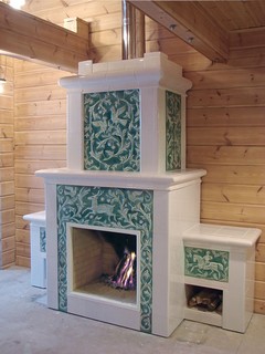 Изразцовый камин.