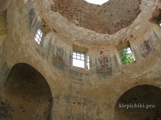 Свод (небо) храма.