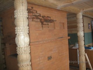 Боковая стенка русской печи после ремонта - установлена задвижка, отключающая щиток.